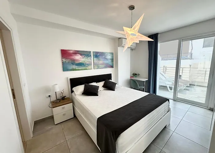 Michaela Apartment *